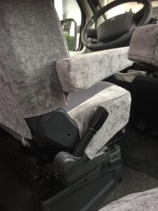 Schonhusse Schonbezug Wohnmobil Fahrersitz Pilotsitz Maßschneider Kelberg