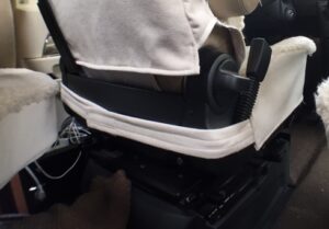 IMG_9910. Schonhusse Husse Schonbezug Wohnmobil Fahrersitz Vordersitz Pilotsitz Maßschneider Kelberg Mesh