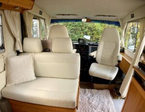 Hymer Wohnmobil neupolstern Wohnmobil Polster neugeziehen Echtleder Maßschneider Kelberg aus alt mach neu