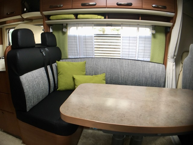 M.Schmitz_6 Vorhänge Gardinen Flächenvorhänge Wohnmobil Caravan Maßschneider Daun Eifel Polsterei